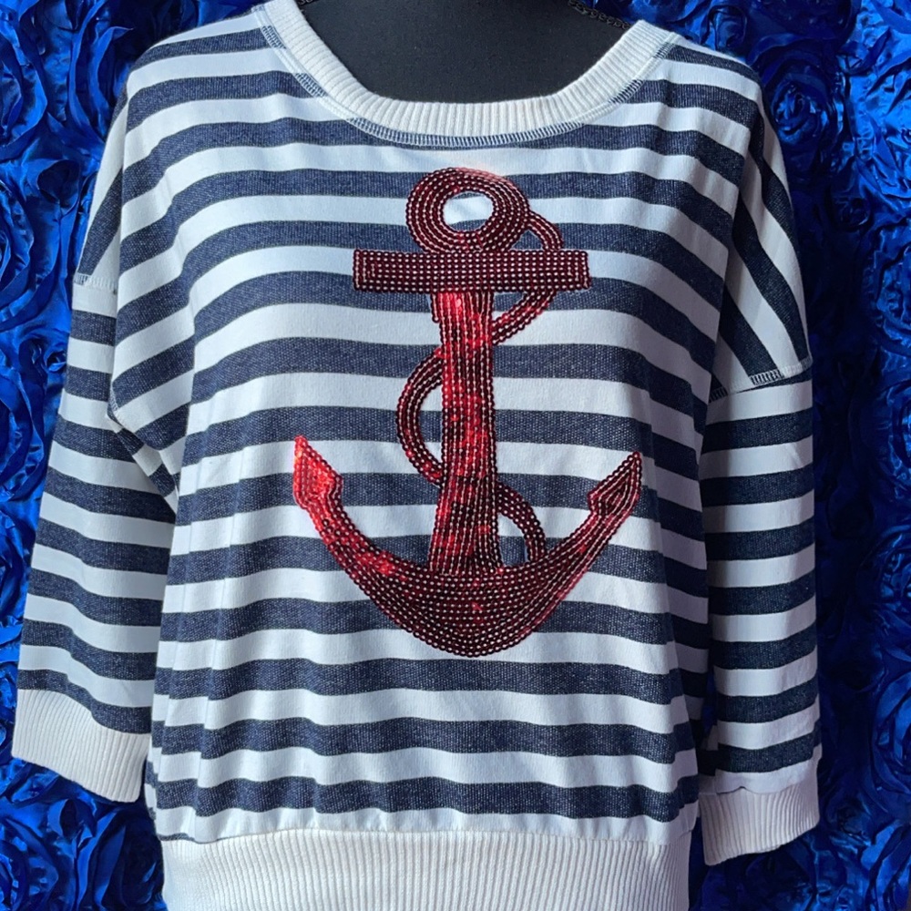 Sweater - Picture 2 of 4